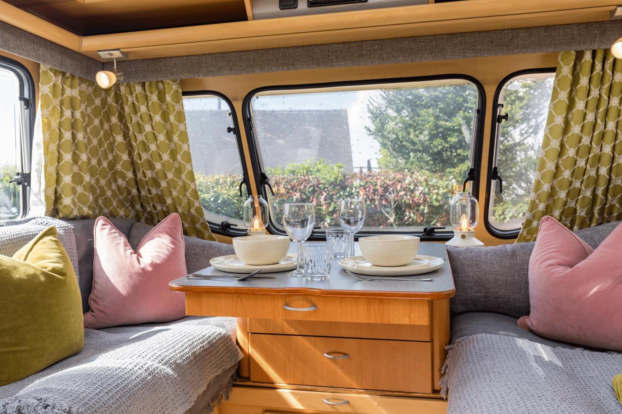Cosy Caravan On Luxury Campsite Hulme End Exterior foto